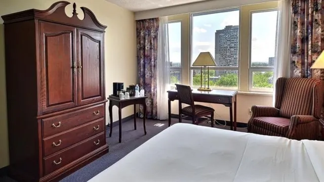 Hotel Maritime Plaza Montreal photo 2