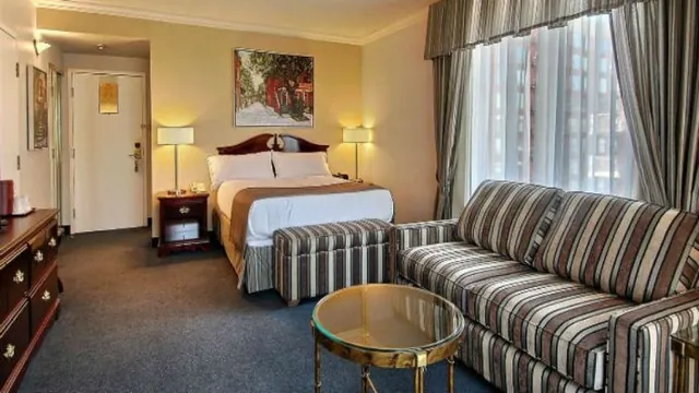 Hotel Maritime Plaza Montreal photo 3