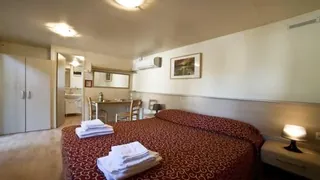 Le Cantlie Suites Montreal