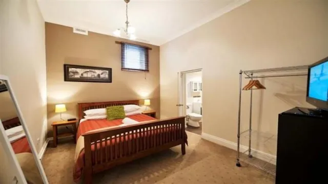 Apartments Down Town photo 3