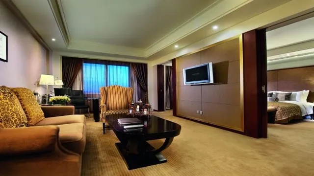 Sofitel Hotel Zhengzhou photo 3