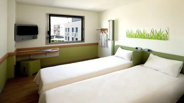 NH Pirineos Hotel Lleida photo 6