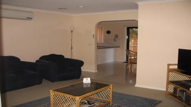 Hume Villa Motor Inn Melbourne photo 6