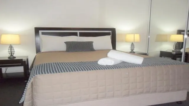 Surfers Del Rey Apartments Gold Coast photo 2