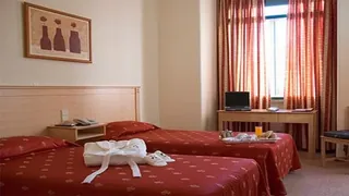 Residencial Lar do Areeiro Lisbon Hostel