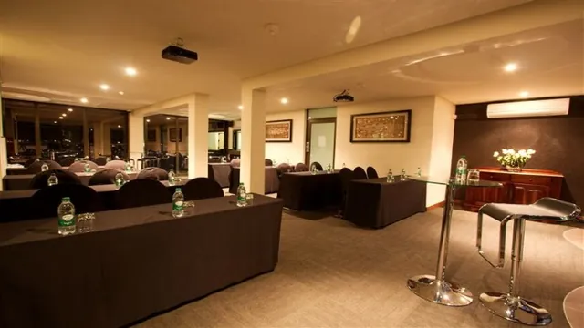 Hotel 224 Arcadia photo 2