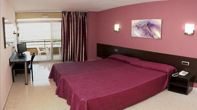 Medplaya Calypso Hotel Salou photo 1