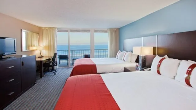 Comfort Inn & Suites Oceanfront Daytona Beach photo 1