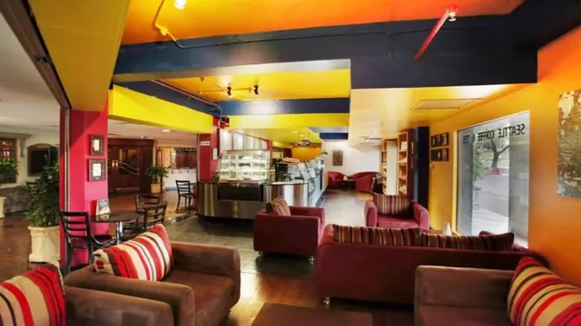 Merdeka Palace Hotel & Suites photo 2