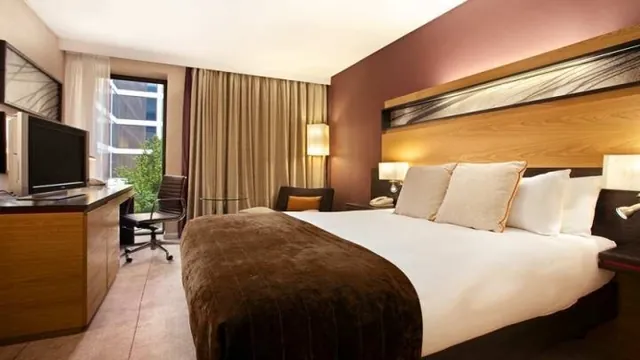 Hilton London Gatwick Airport photo 2