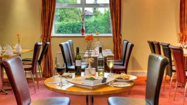Quality Hotel St. Albans photo 3