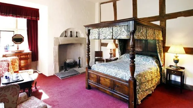Mercure Telford Madeley Court Hotel photo 2