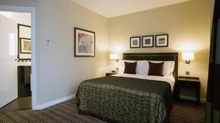 Crowne Plaza London Gatwick Airport Hotel