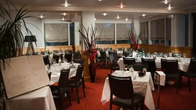 Best Western Golf & Hotel Du Gouverneur Monthieux photo 6