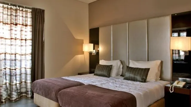 Holiday Inn Riverside Wuhan photo 3