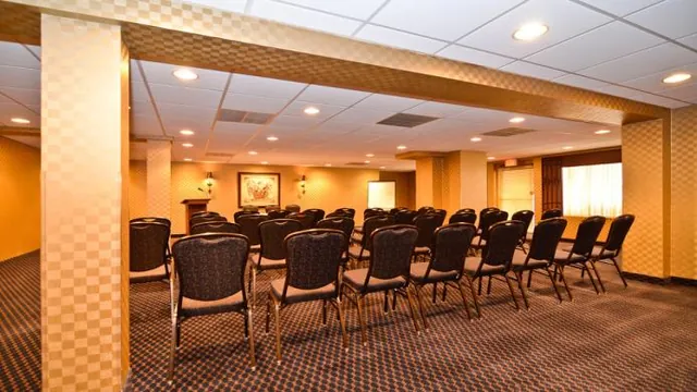 Best Western Inn on the Avenue Buffalo photo 3