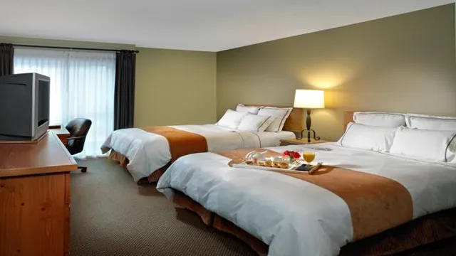 Radisson Hotel & Conference Centre Canmore photo 3
