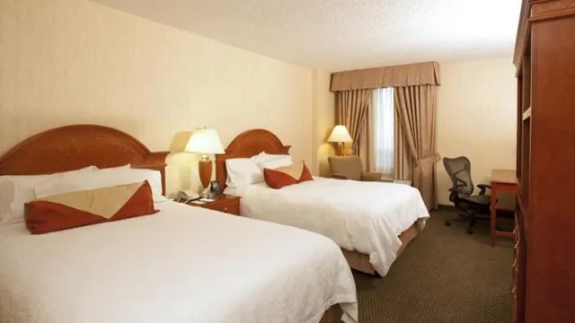 Saskatoon Inn Hotel & Conference Centre photo 2