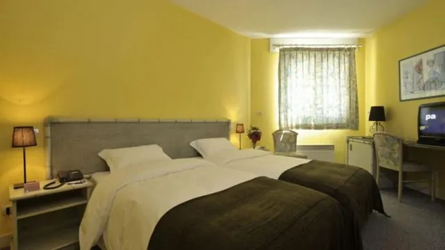 Shenzhenair International Hotel photo 1