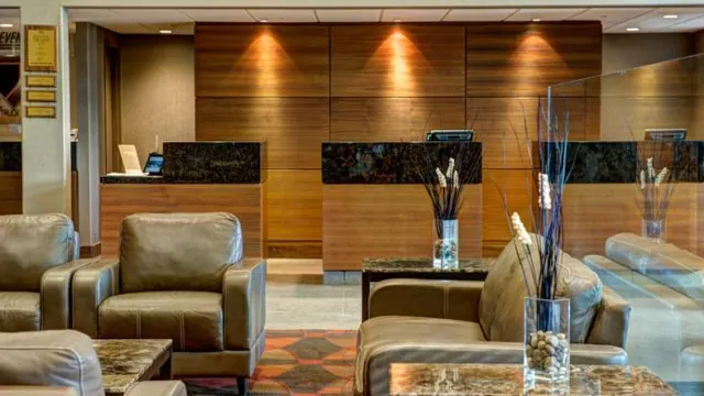 Quality Hotel & Conference Centre Fort McMurray photo 2