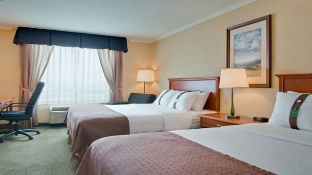 Quality Hotel & Conference Centre Grande Prairie photo 3