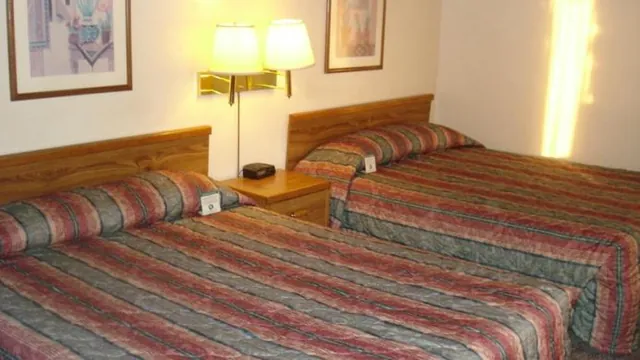 Americas Best Value Inn Lamplighter Santa Fe photo 3