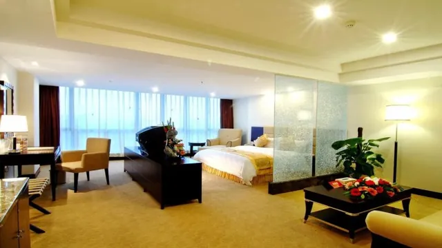 Kyoto Royal Hotel & Spa photo 3