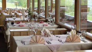 Bellerive Chalet Hotel & Pizzeria Faulensee