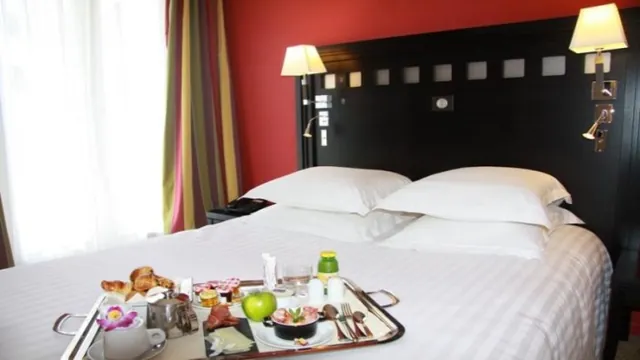 La Reine Astrid All Suites Warwick Residence Lyon photo 2