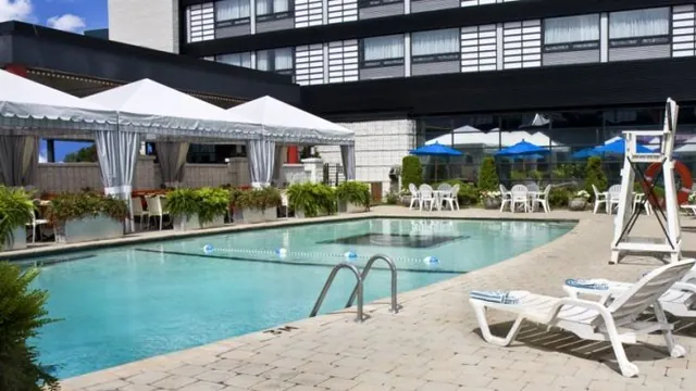 Ruby Foo's Hotel Montreal photo 3