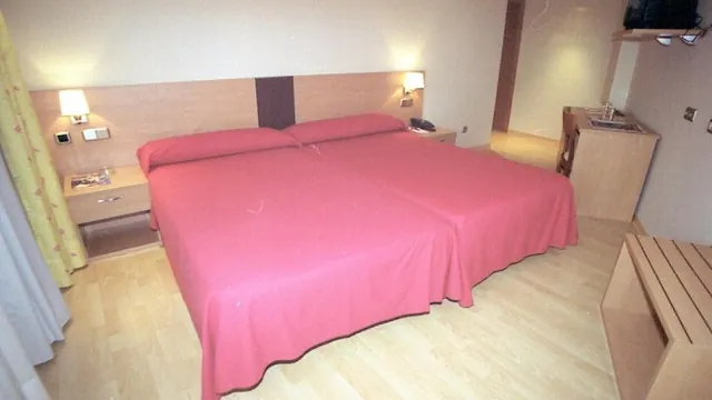 Husa Puerta De San Pedro Hotel Lugo photo 3