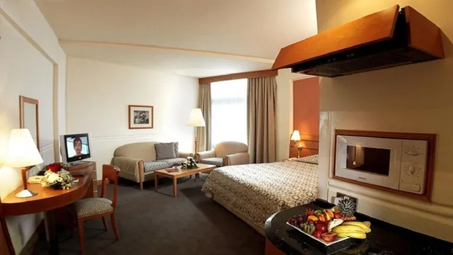 Globana Airport Hotel Leipzig photo 1