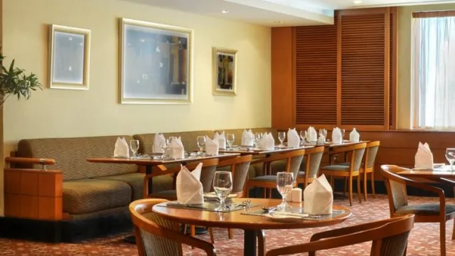Rotana Hotel Sharjah photo 2