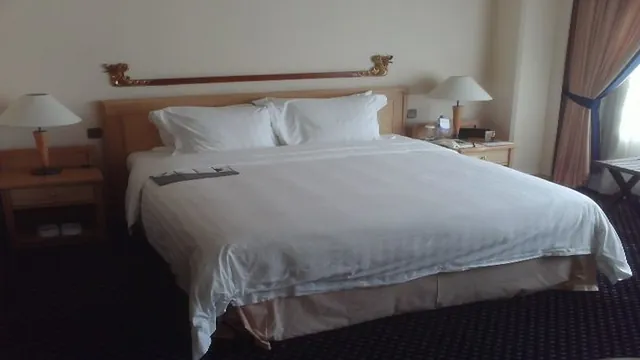Days Inn by Wyndham Fort Collins photo 2