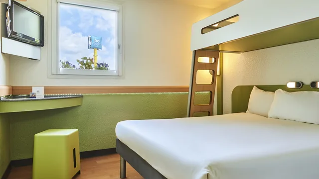 Days Inn by Wyndham Frankfort photo 10