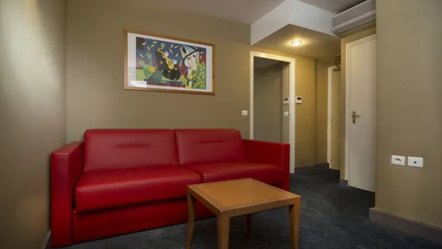 Suitess Hotel Dresden photo 3