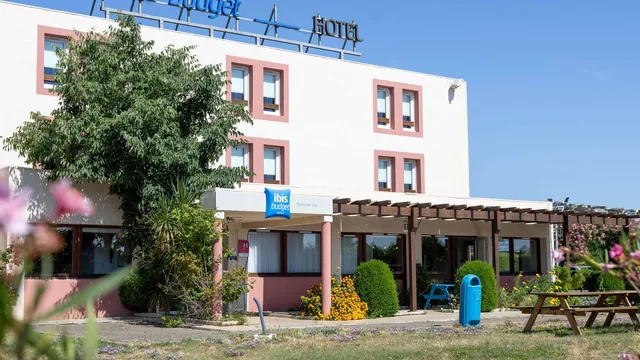 Ibis budget Narbonne Sud photo 7