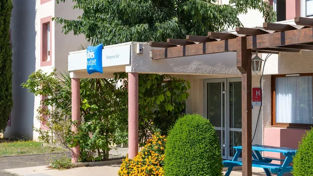Ibis budget Narbonne Sud photo 8