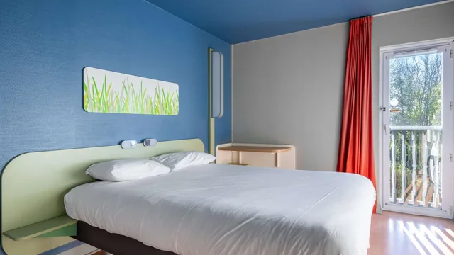 Days Inn by Wyndham Gainesville University I-75 photo 3