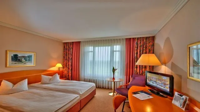 Top CountryLine Hotel Meerane photo 2