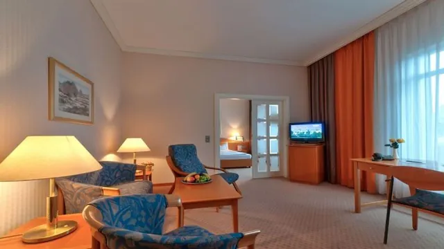 Top CountryLine Hotel Meerane photo 3