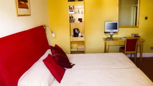 The Berkeley Square Hotel photo 2