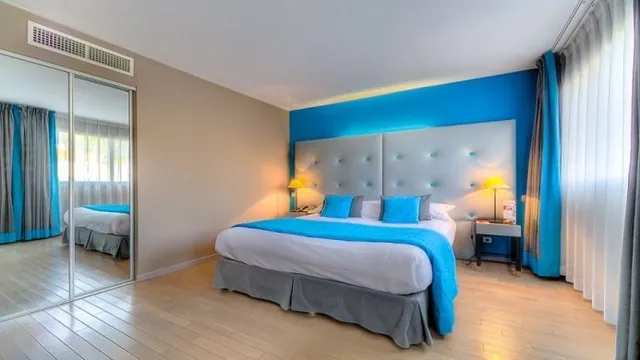 ExcelSuites Residence Cannes photo 1