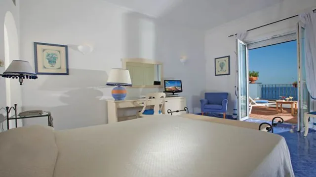 Hotel Vietri Marina photo 2