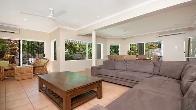 Oasis at Palm Cove photo 3