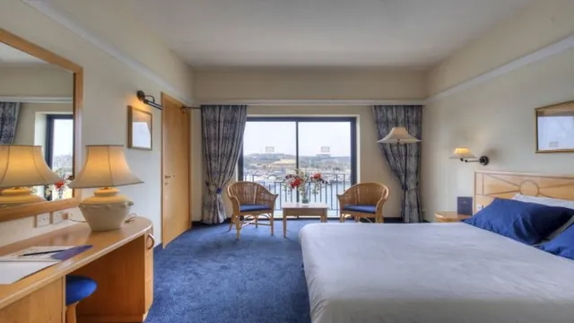 Waterfront Hotel Sliema photo 2