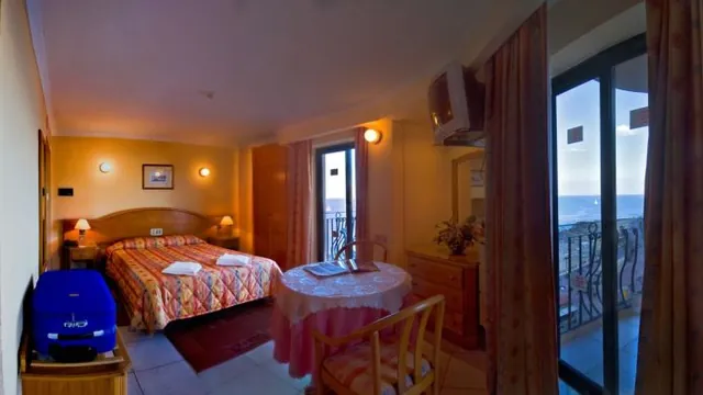 New Tower Palace Hotel Sliema photo 2