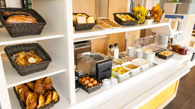 Ibis budget Tours Nord photo 8