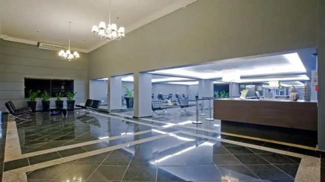 Estanplaza Funchal Faria Lima photo 2