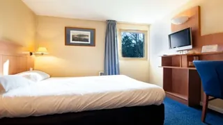 Kyriad Hotel Villeneuve La Garenne